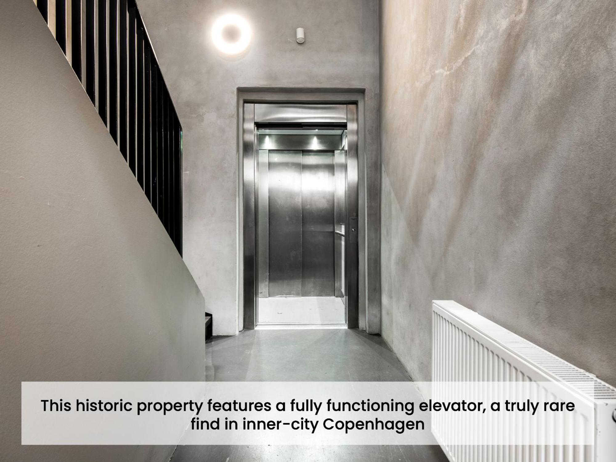 Sanders Leaves - Chic Three-bedroom In Downtown Apartamento *