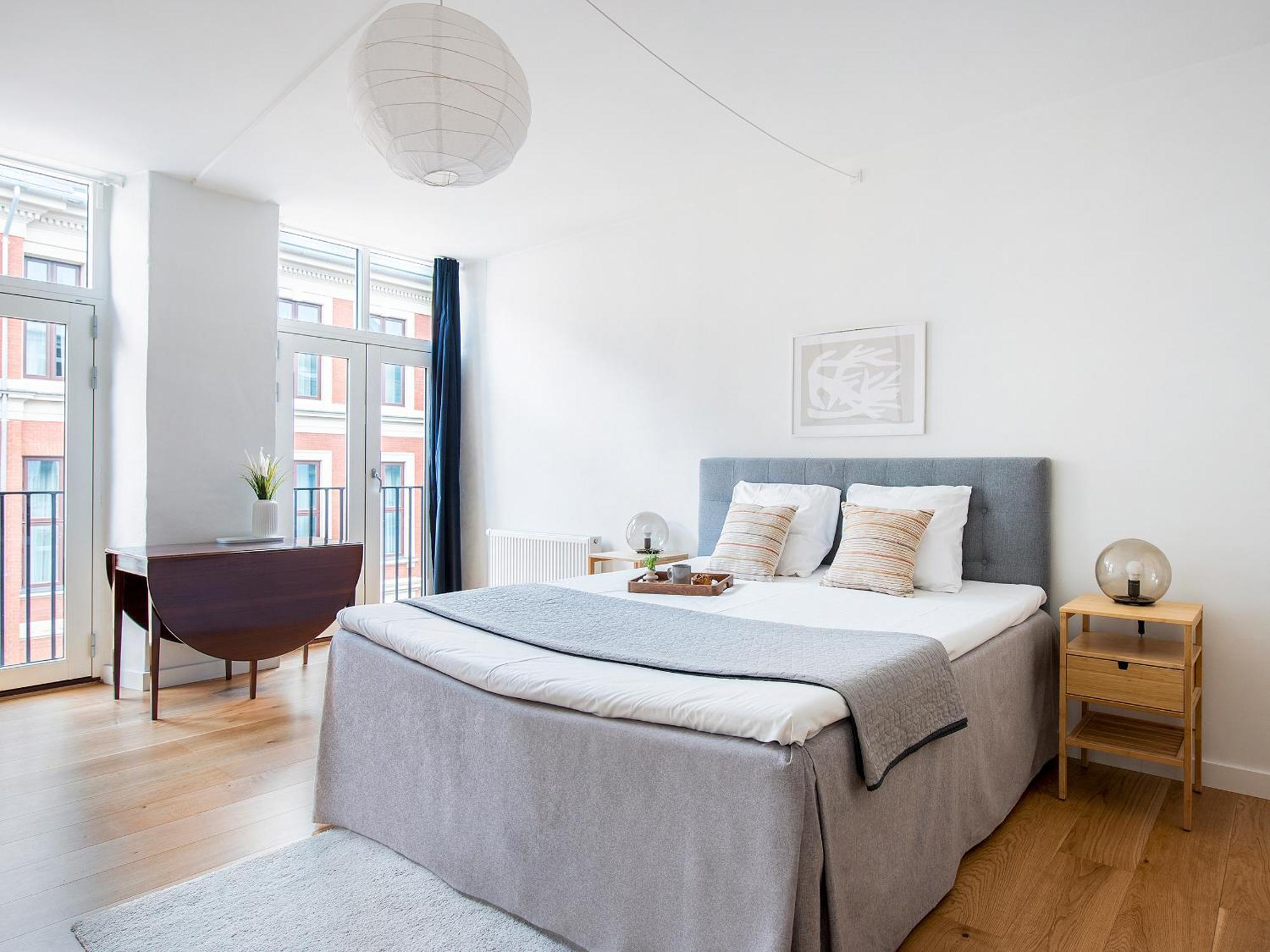 Apartamento Sanders Leaves - Chic Three-bedroom In Downtown Copenhaga